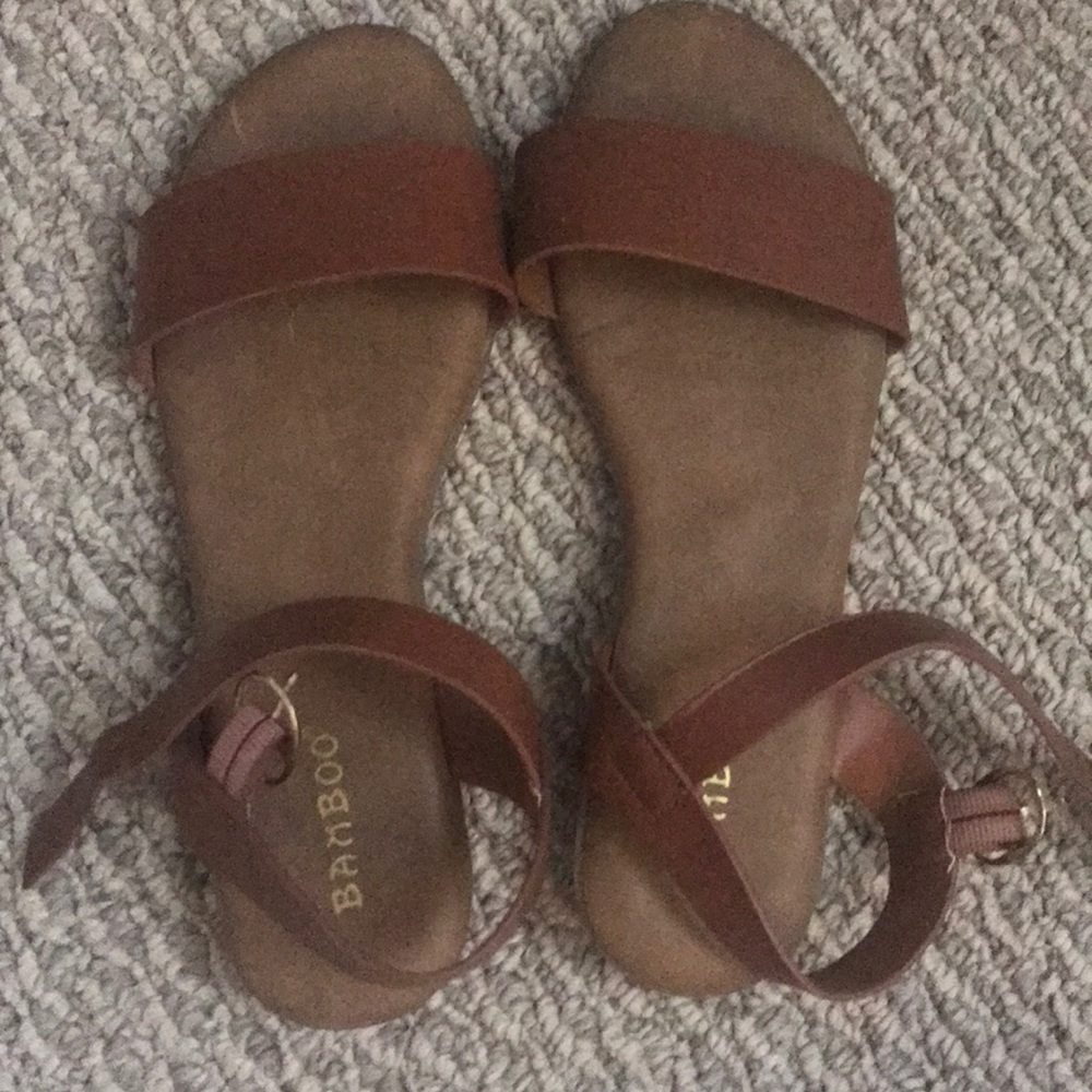 Tan flats